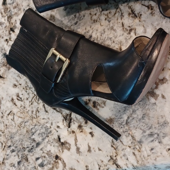 MICHAEL KORS Solid Black Leather Pull On Open-Toe Ankle Platform Boots Shooties - Picture 14 of 16